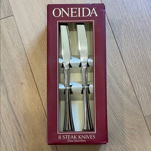 Oneida Silver Stainless Steel Steak Knives Set